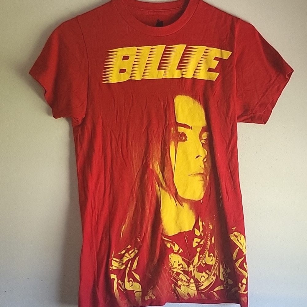 Hot Topic Billie Eilish Red Tee size XS